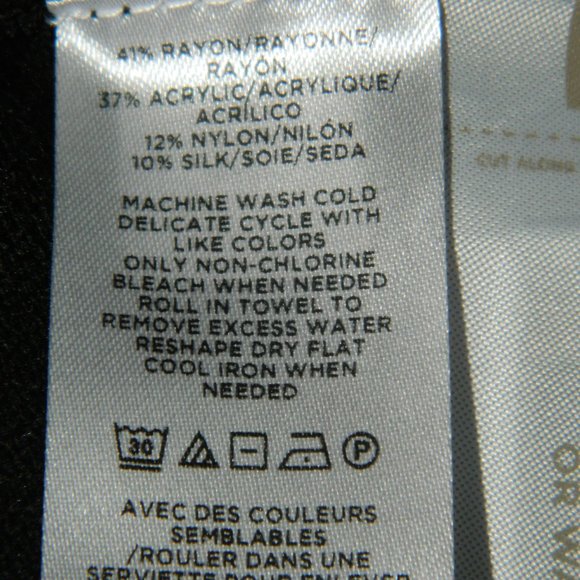 Ann Taylor Silk Blend Pullover V Neck Top Size XS NWT (JJ-28) - Picture 3 of 4